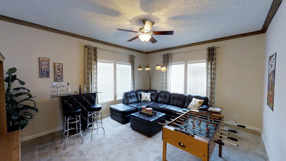 The 2917 HERITAGE Bonus Room. This Manufactured Mobile Home features 4 bedrooms and 2 baths.