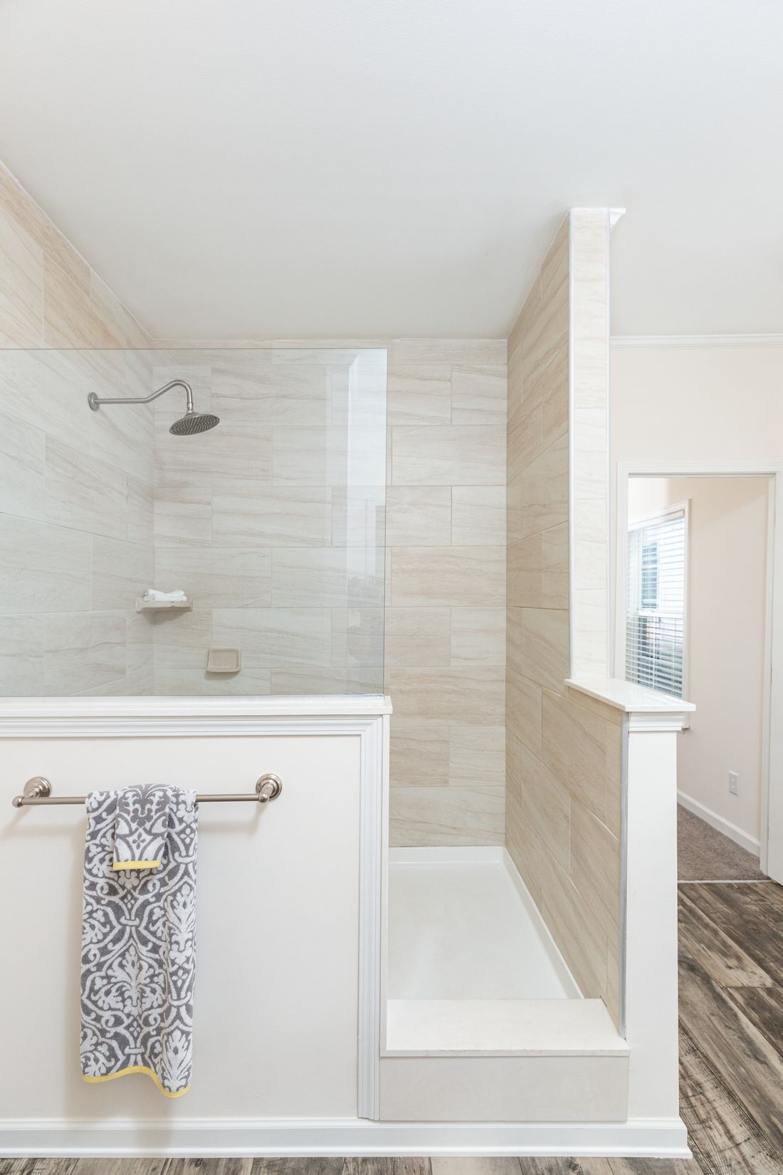 The 1714 HERITAGE Primary Bathroom. This Manufactured Mobile Home features 3 bedrooms and 2 baths.